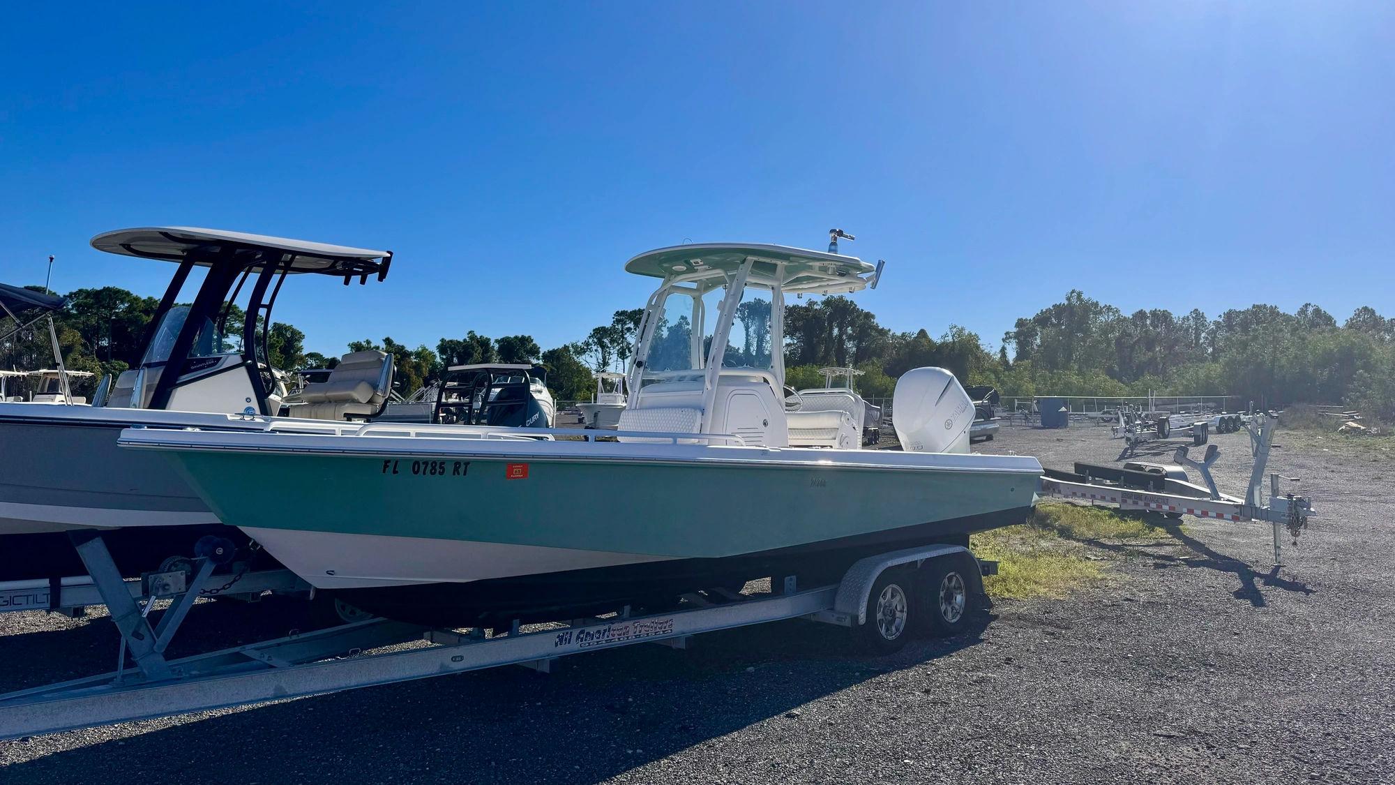 2014 Everglades 243 CC