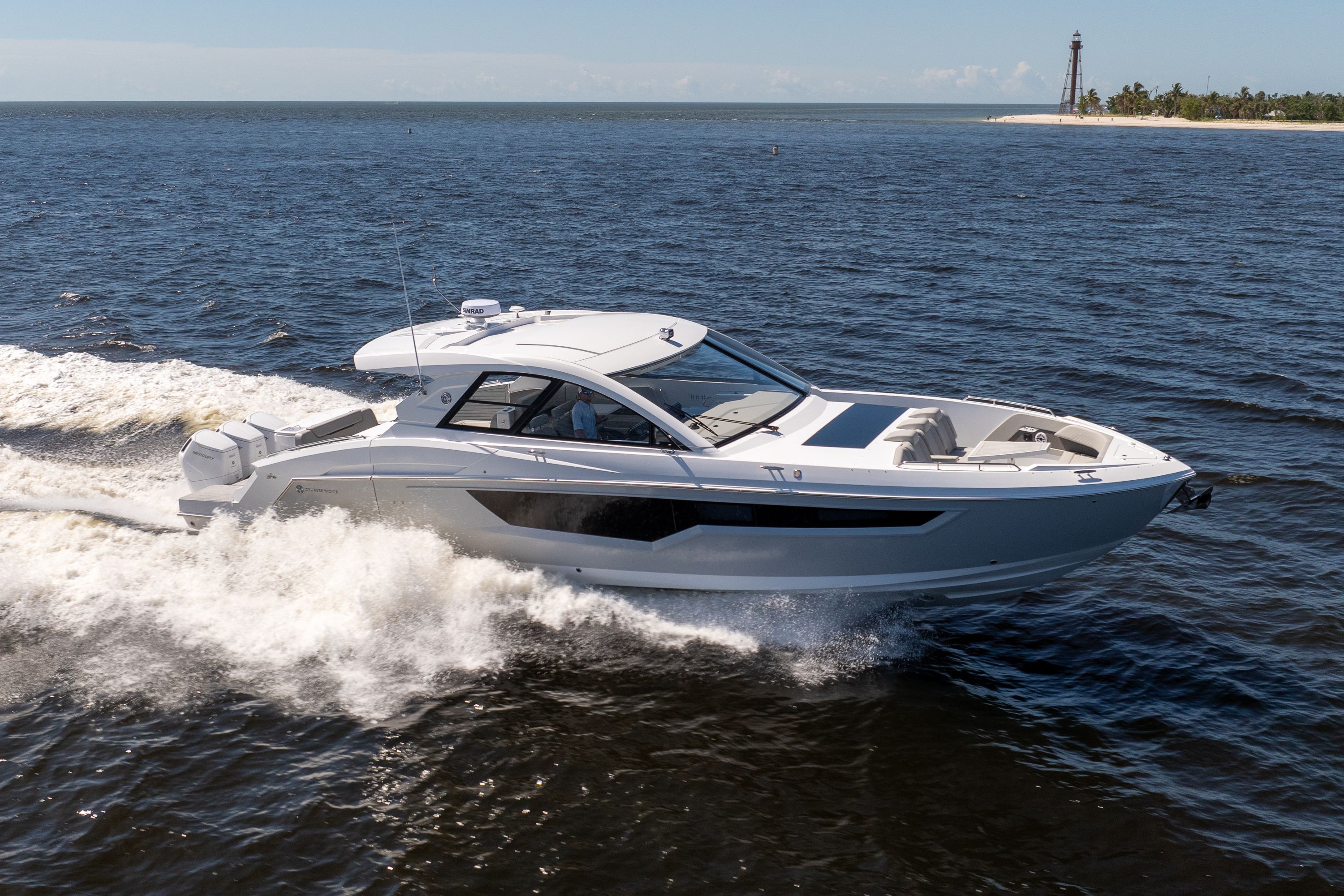 2026 Cruisers Yachts 50GLS OB