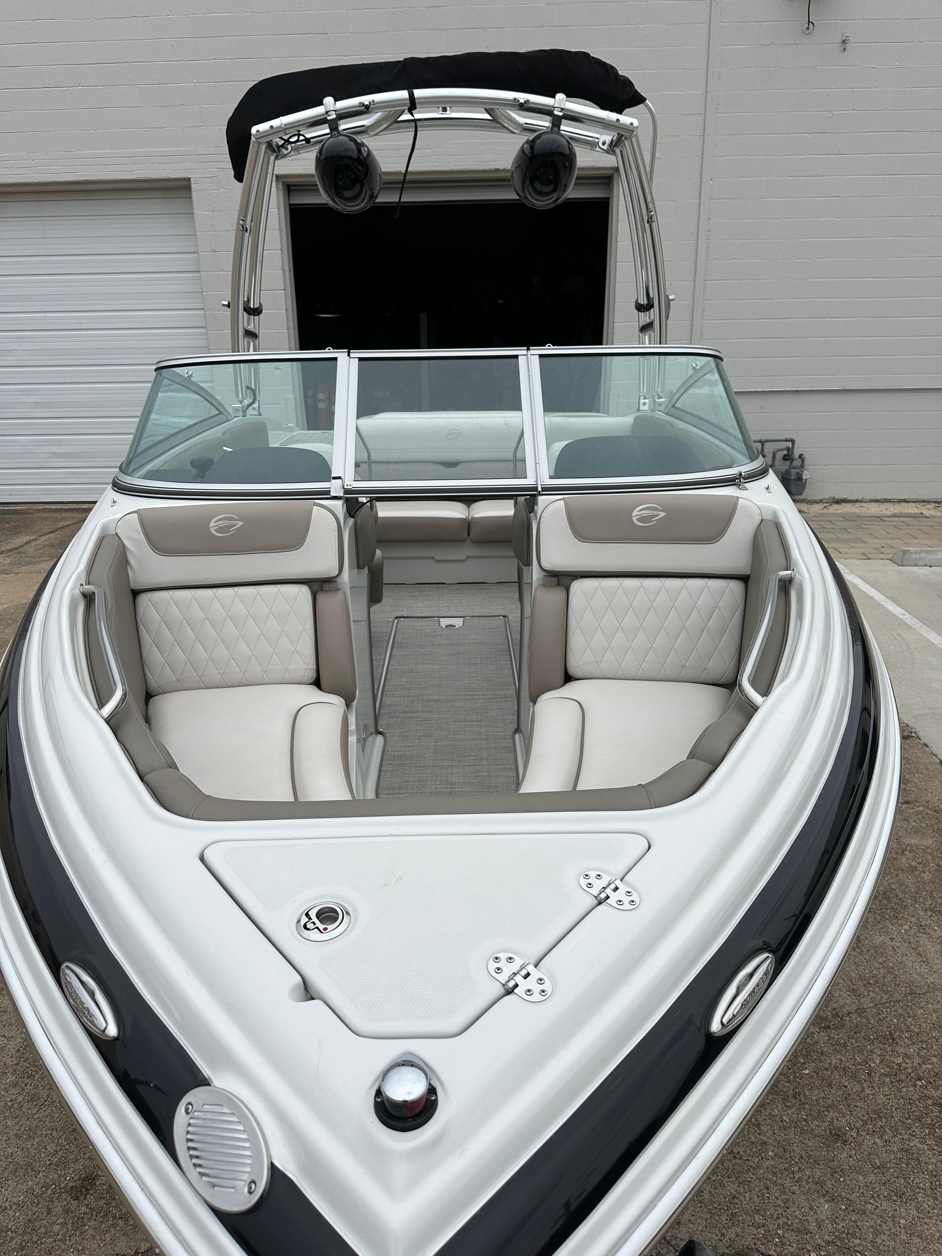 2019 Crownline 215 SS