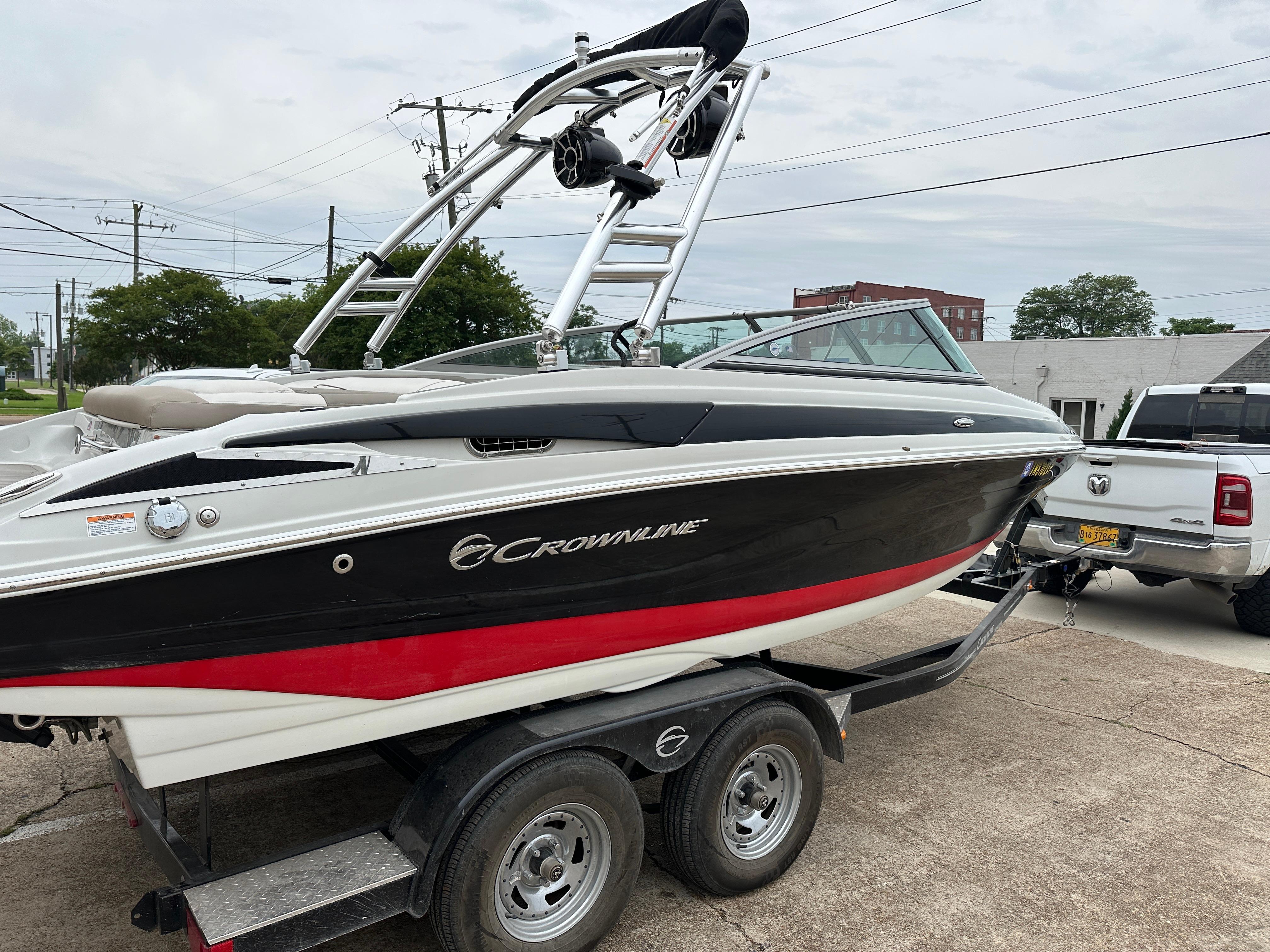 2019 Crownline 215 SS