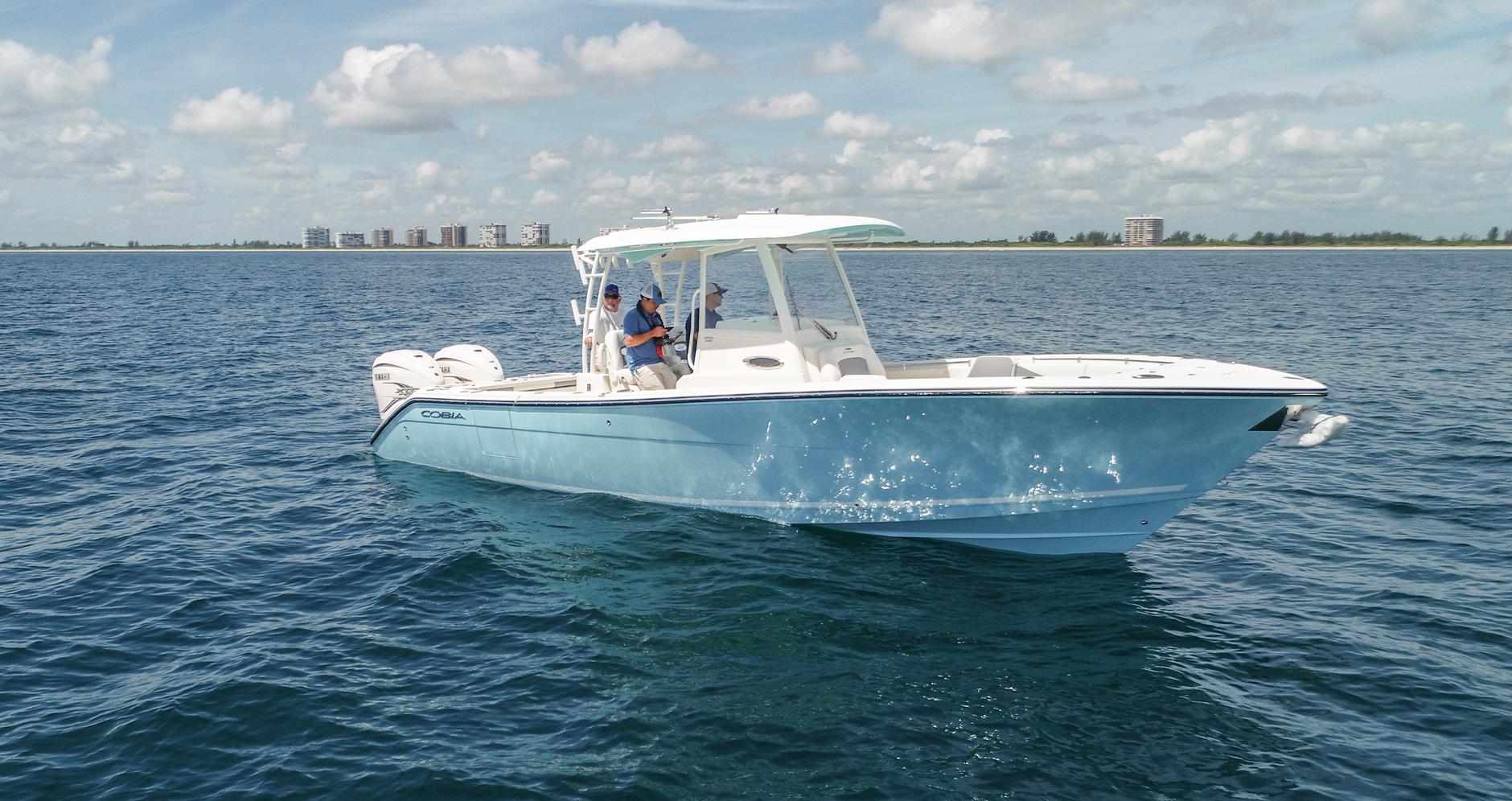 Cobia 320 CC