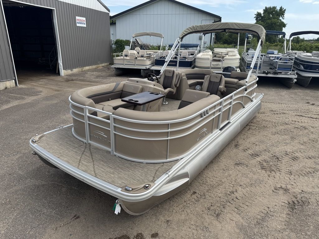 2021 Bennington 22 SSR Pontoon