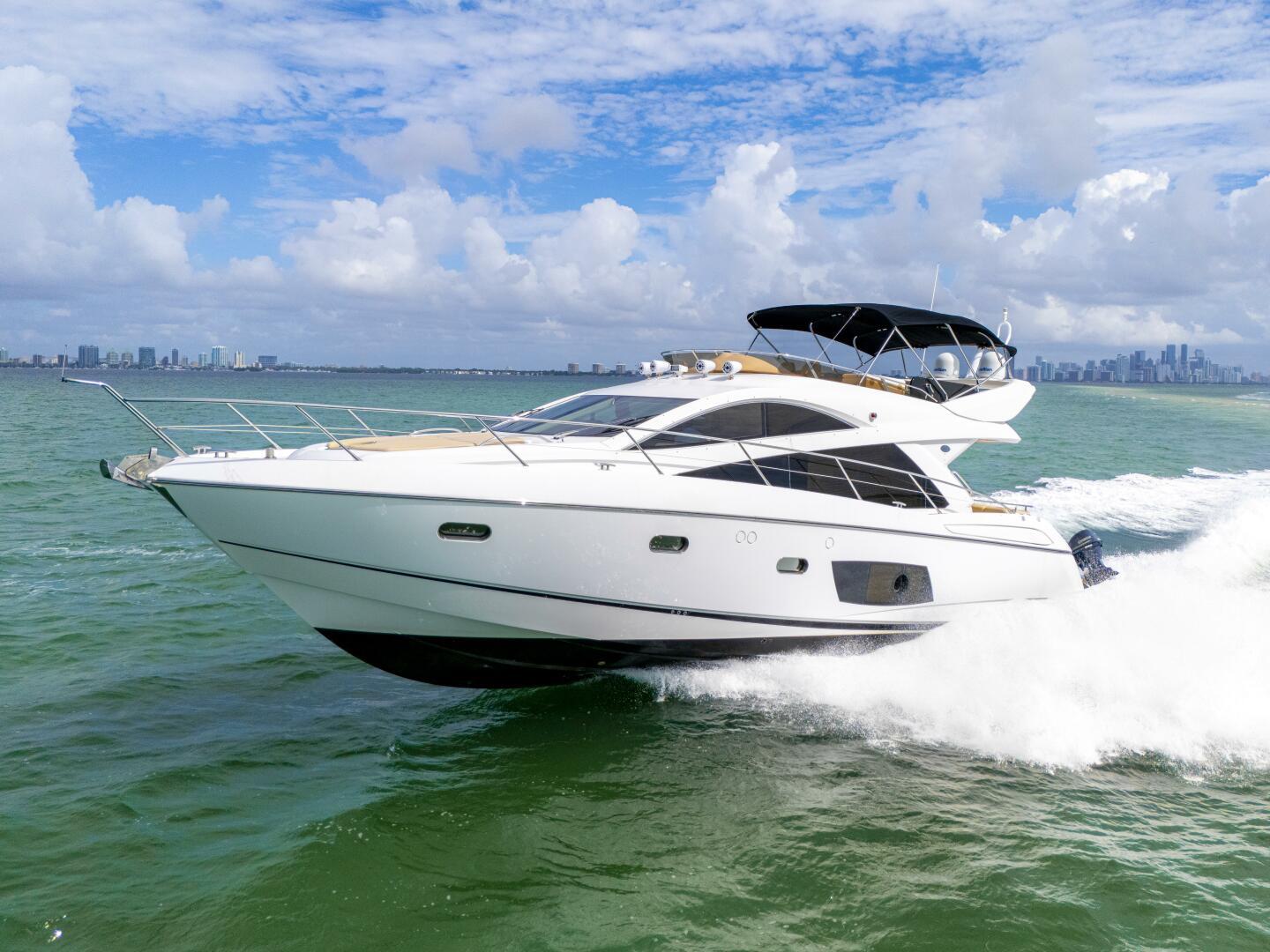2013 Sunseeker Manhattan 53