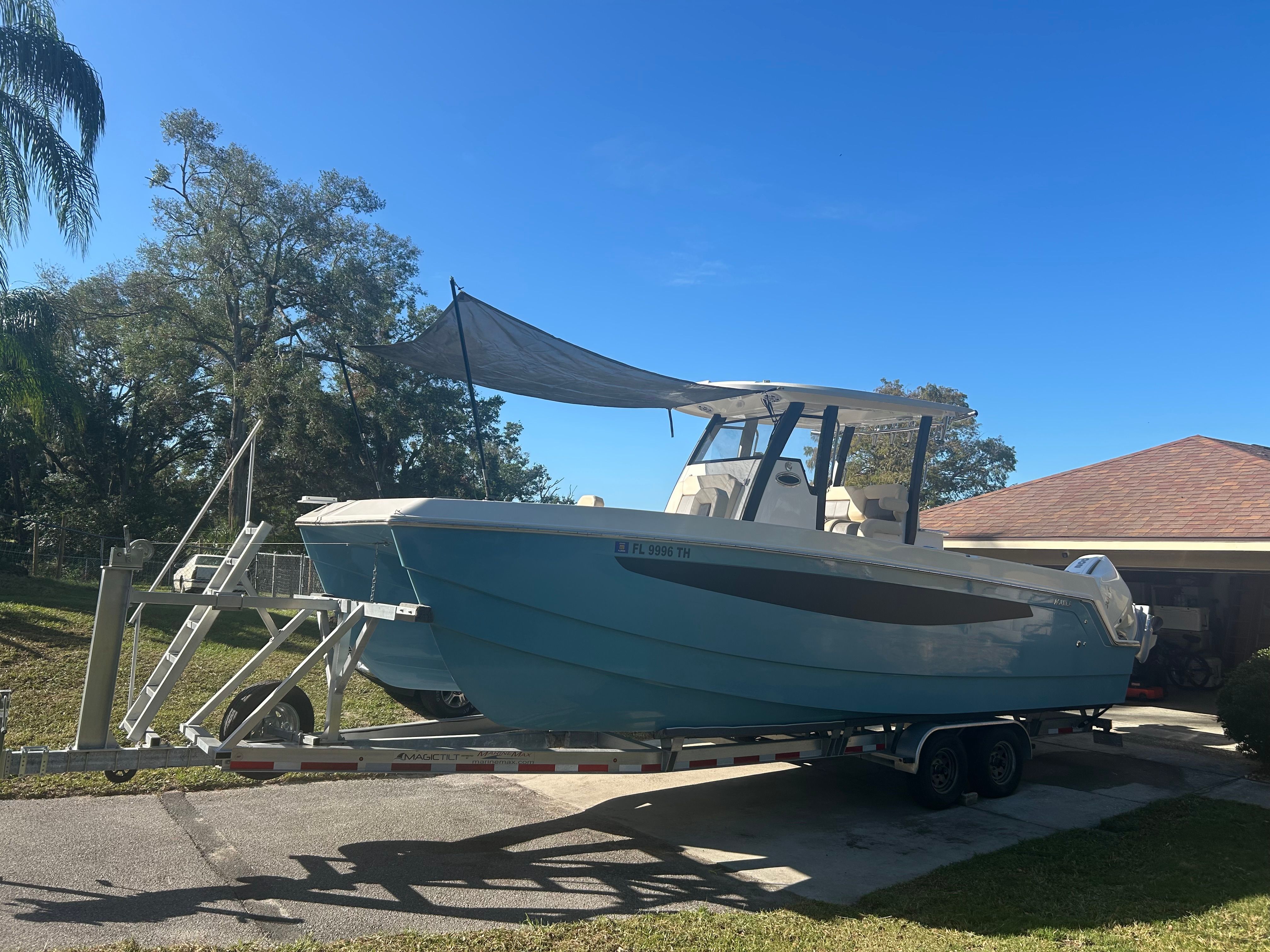 2022 Aquila 28 Molokai