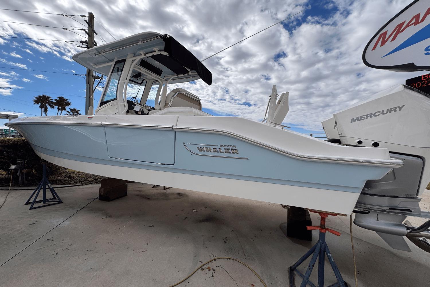 2025 Boston Whaler 280 Dauntless