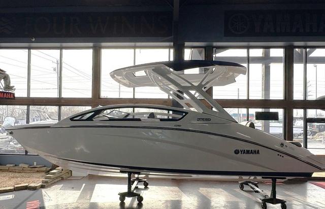 Yamaha Boats 275SD