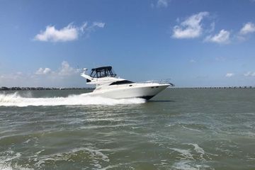 2001 Sea Ray 400 Sedan Bridge