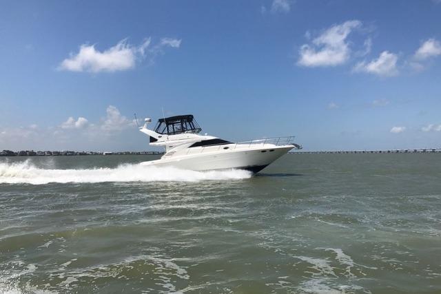 2001 Sea Ray 400 Sedan Bridge