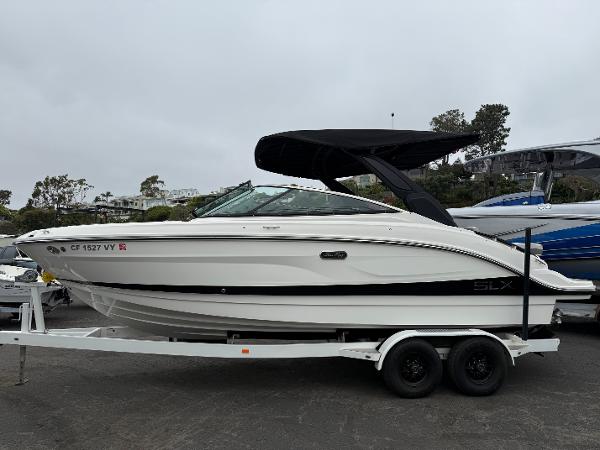 2024 Sea Ray SLX 260