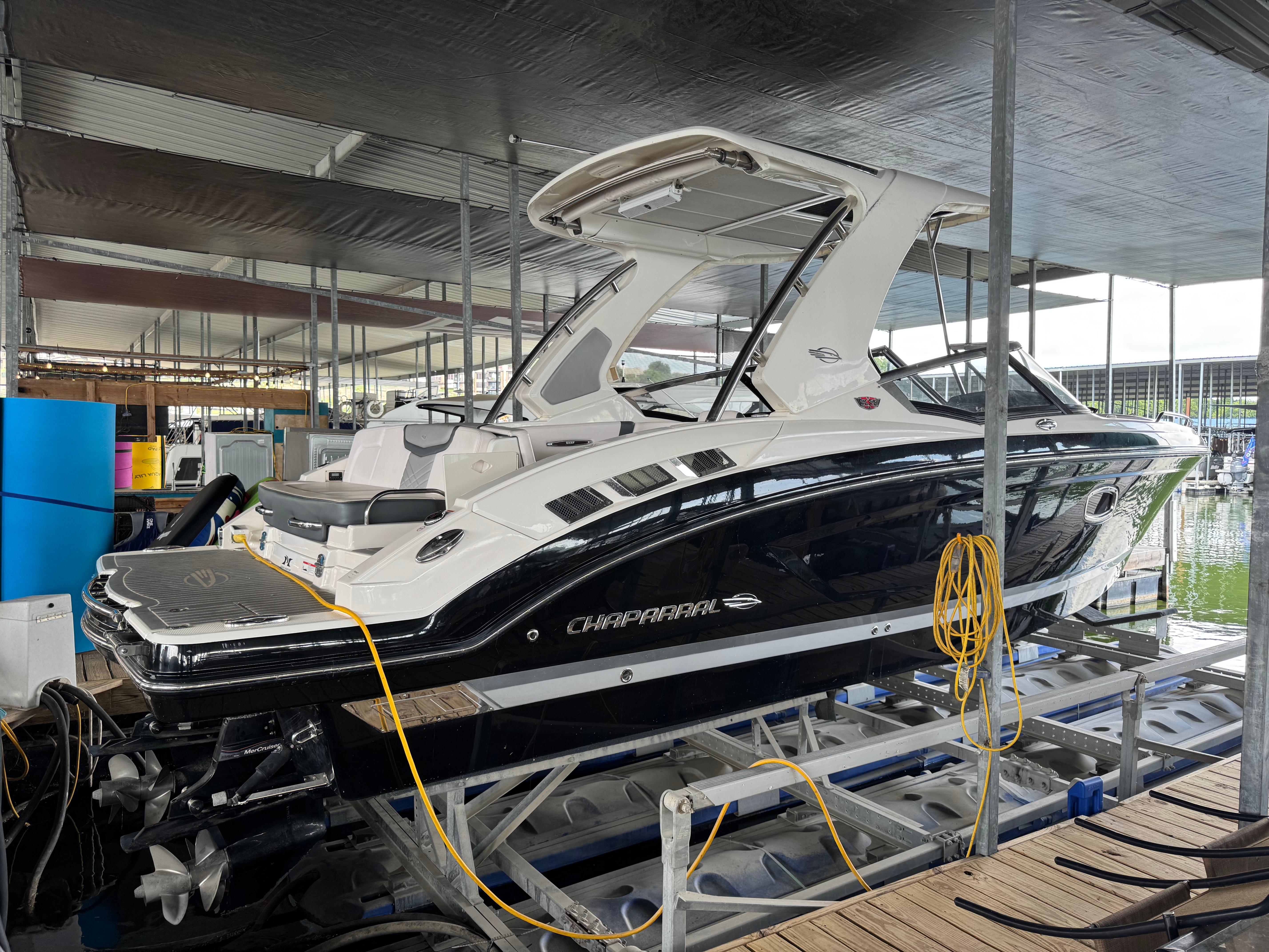 2019 Chaparral 317 SSX