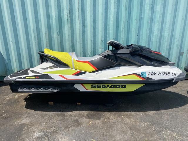 2015 Sea-Doo Wake