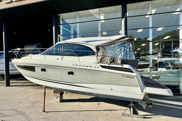 2017 Jeanneau Leader 33