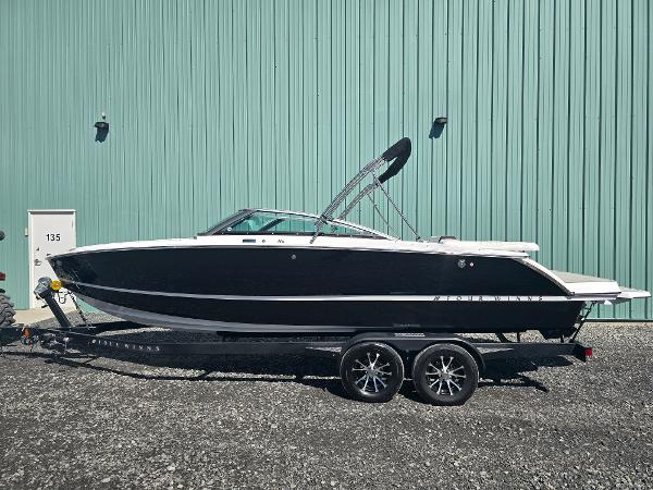 2025 Four Winns H4