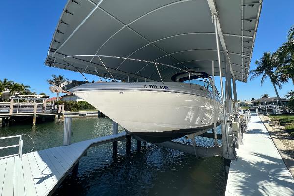 2005 Sea Ray 320 Sundancer