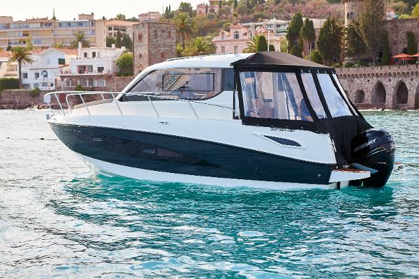 2025 Quicksilver Activ 905 Weekend Cruiser