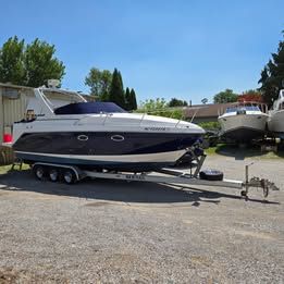2005 Rinker Fiesta Vee 270