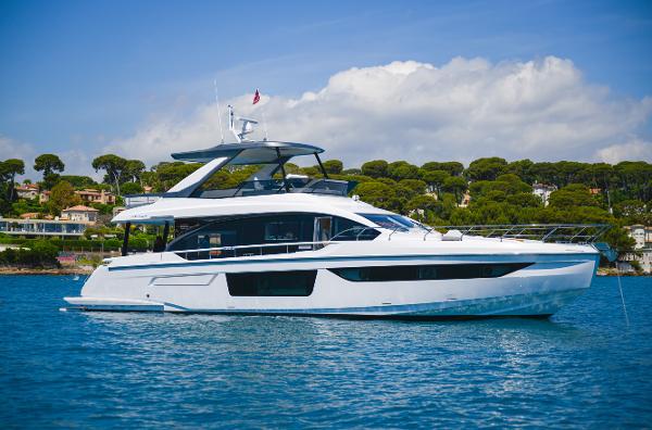 Azimut Fly 68