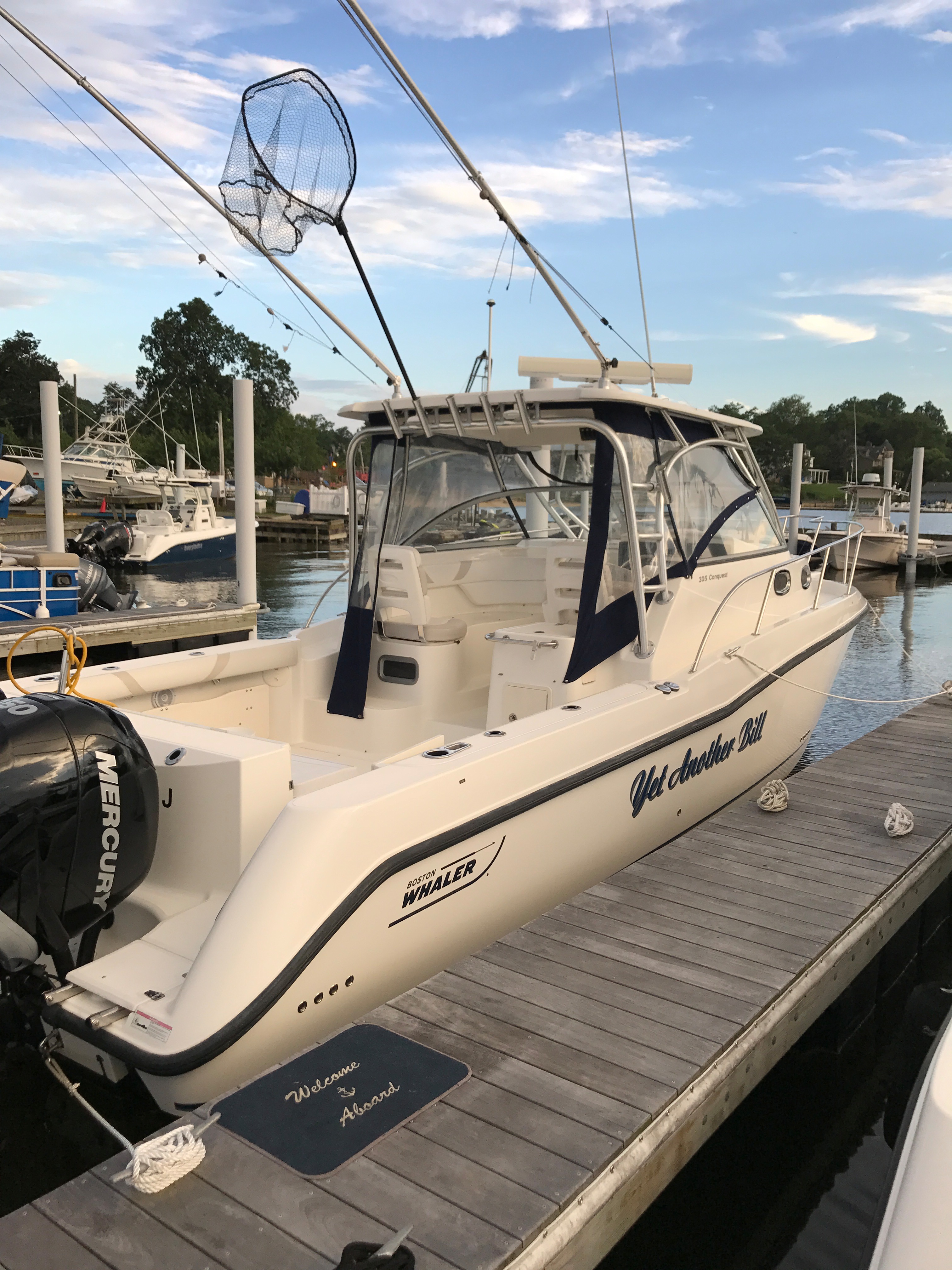 Boston Whaler 305 Conquest boats for sale