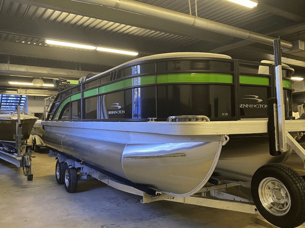 2023 Bennington SX 23