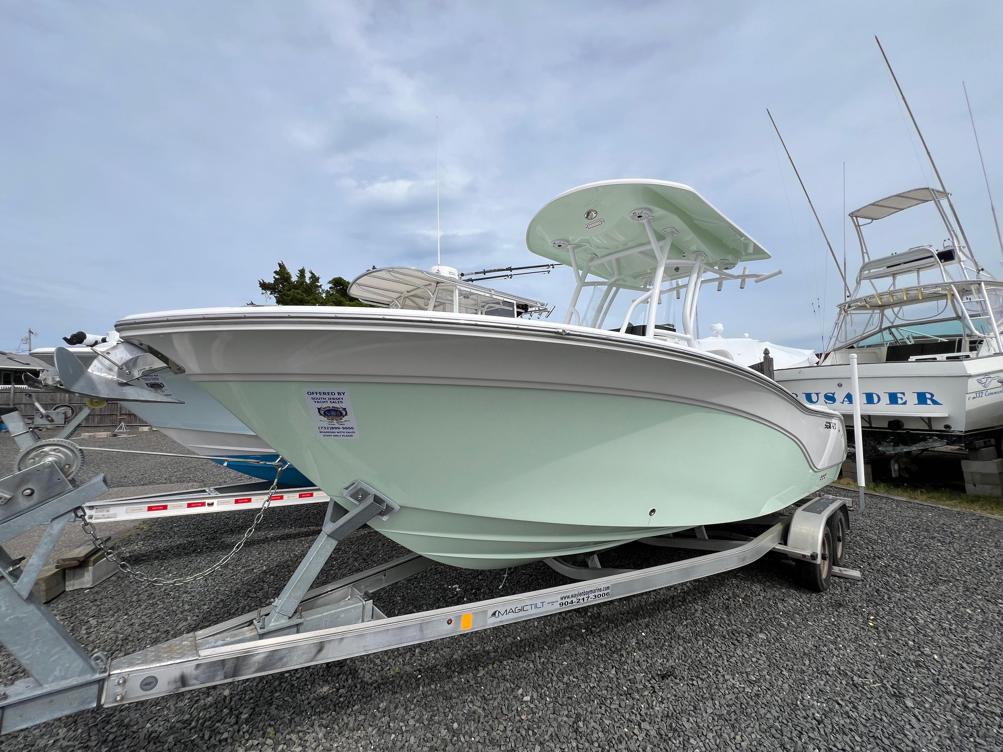 2021 Sea Fox 228 Commander