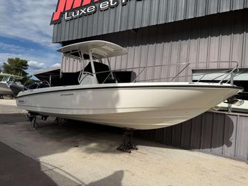 2014 Boston Whaler 270 Dauntless