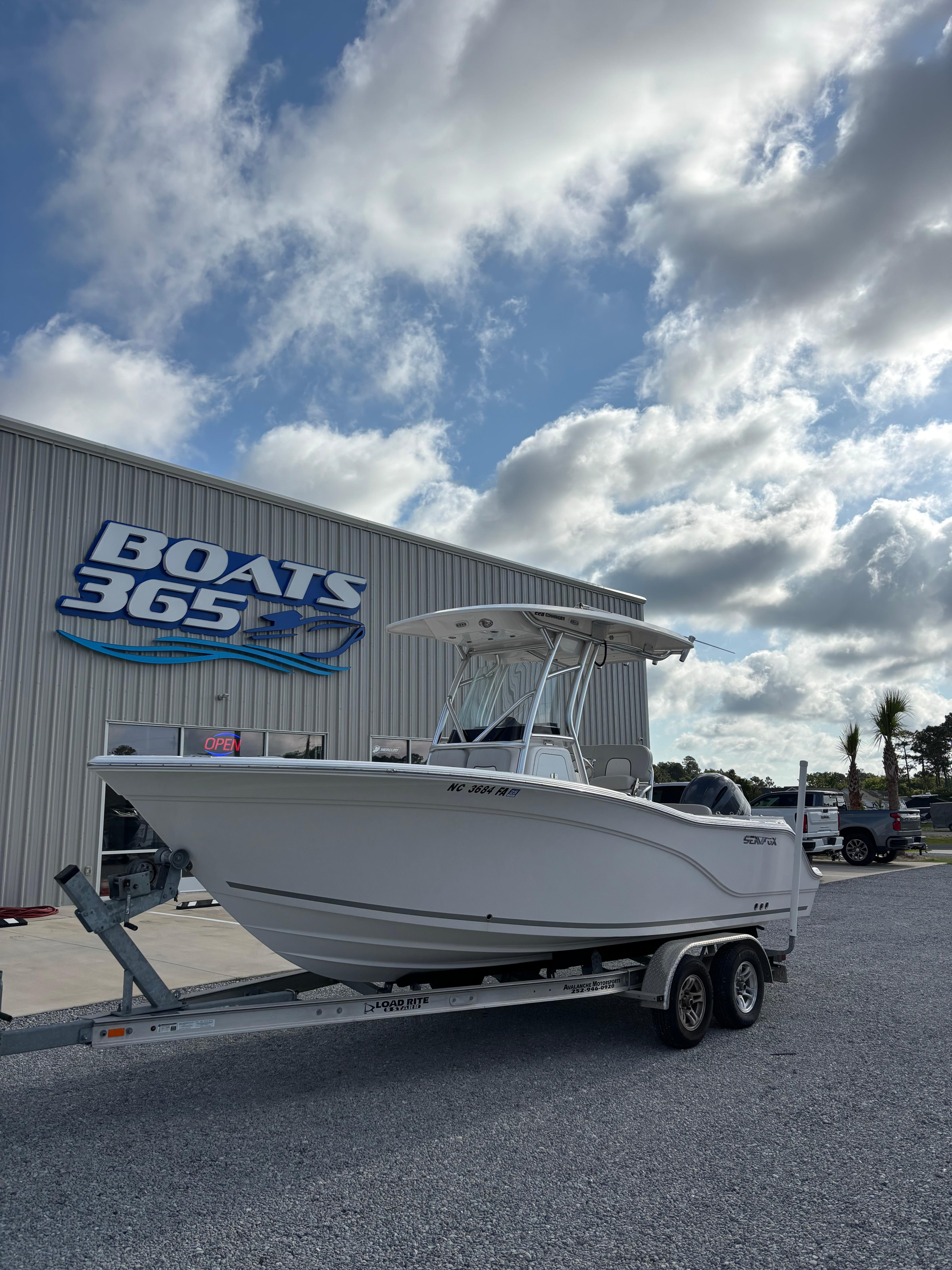 2023 Sea Fox 228 Commander