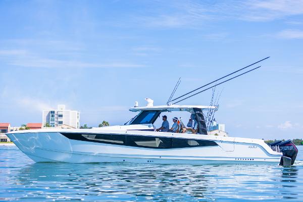 2024 Aquila 47 Molokai