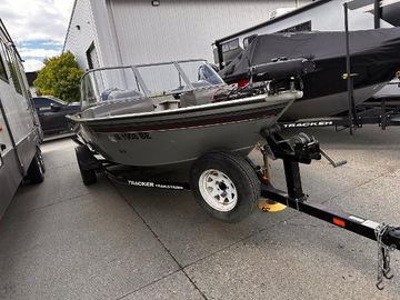 2006 Tracker Pro Guide V-17 WT