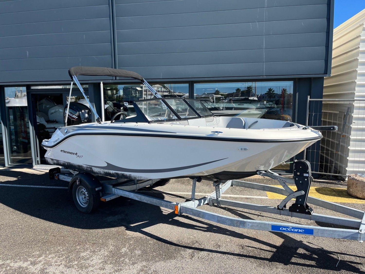 2023 Bayliner Element M17