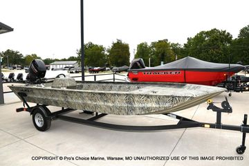 2026 Tracker Grizzly 1860 Utility Jon Side Console