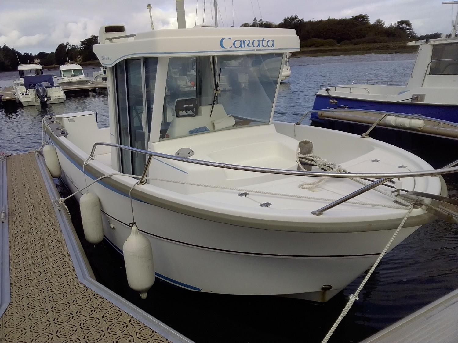 2001 Beneteau Antares 700 Fishing