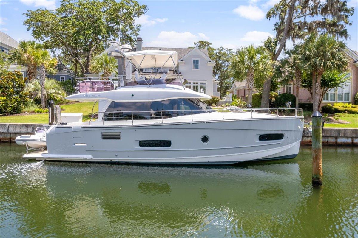2014 Azimut Magellano 43