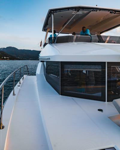 2021 Leopard 53 Powercat