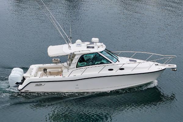 Boston Whaler 345 Conquest