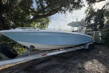 2005 Renegade 32 Cuddy Cabin