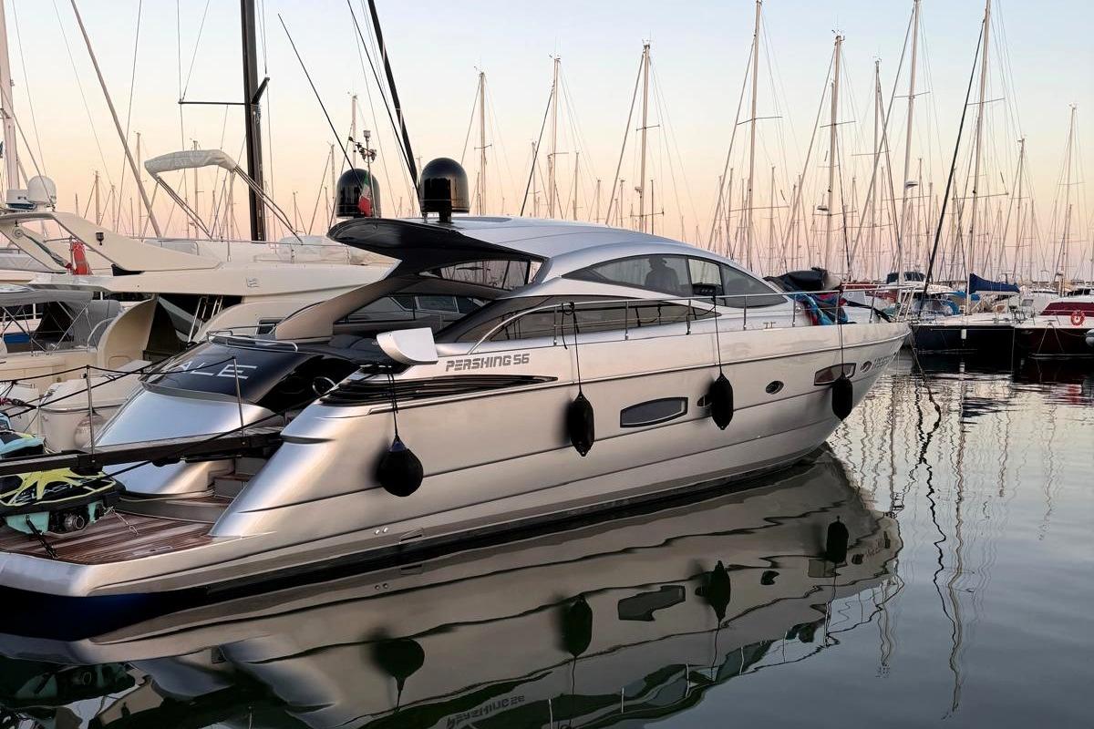 2009 Pershing 56