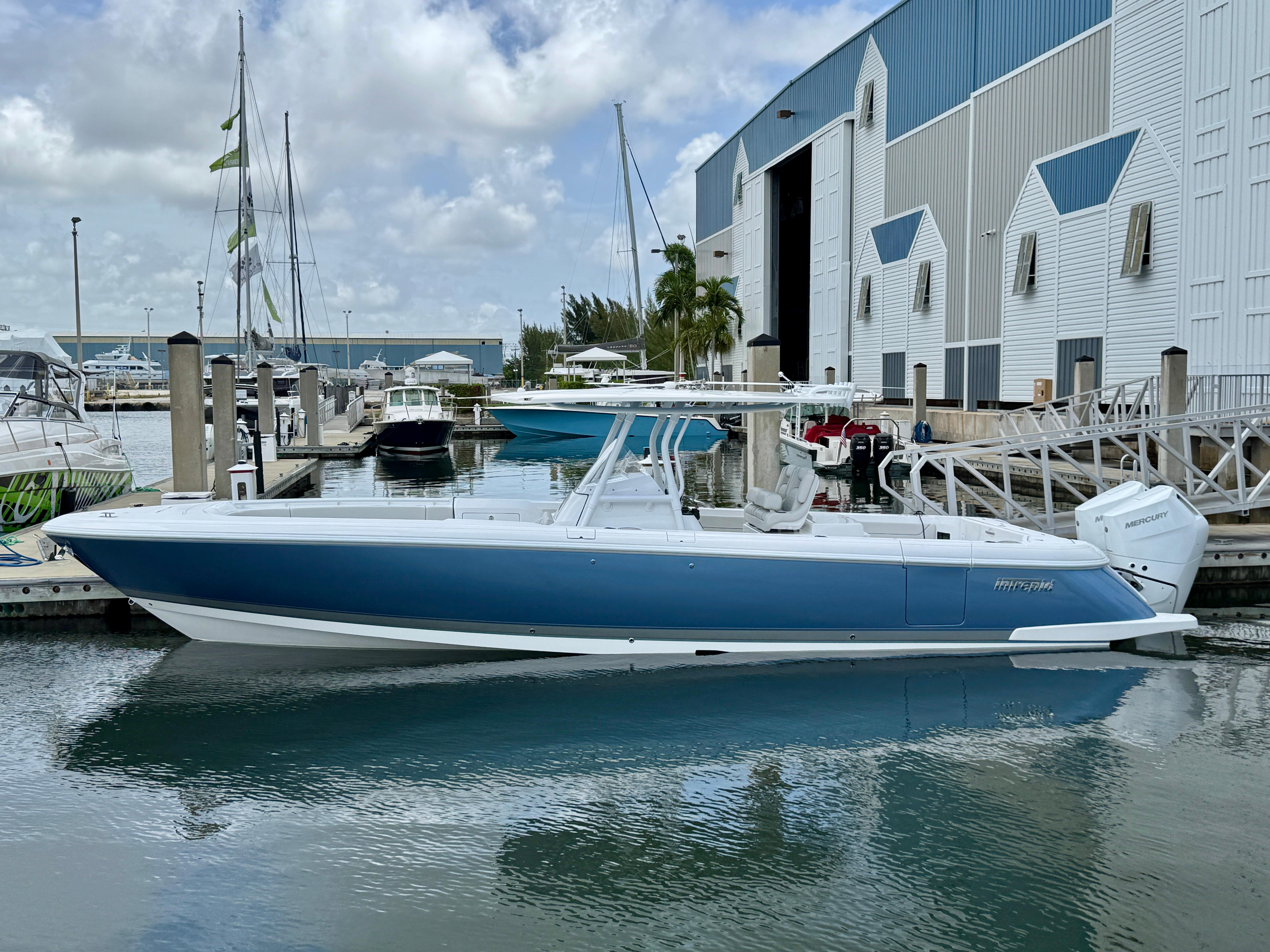 2025 Intrepid 345 Nomad FE