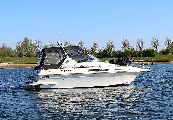 Fjord Dolphin 775