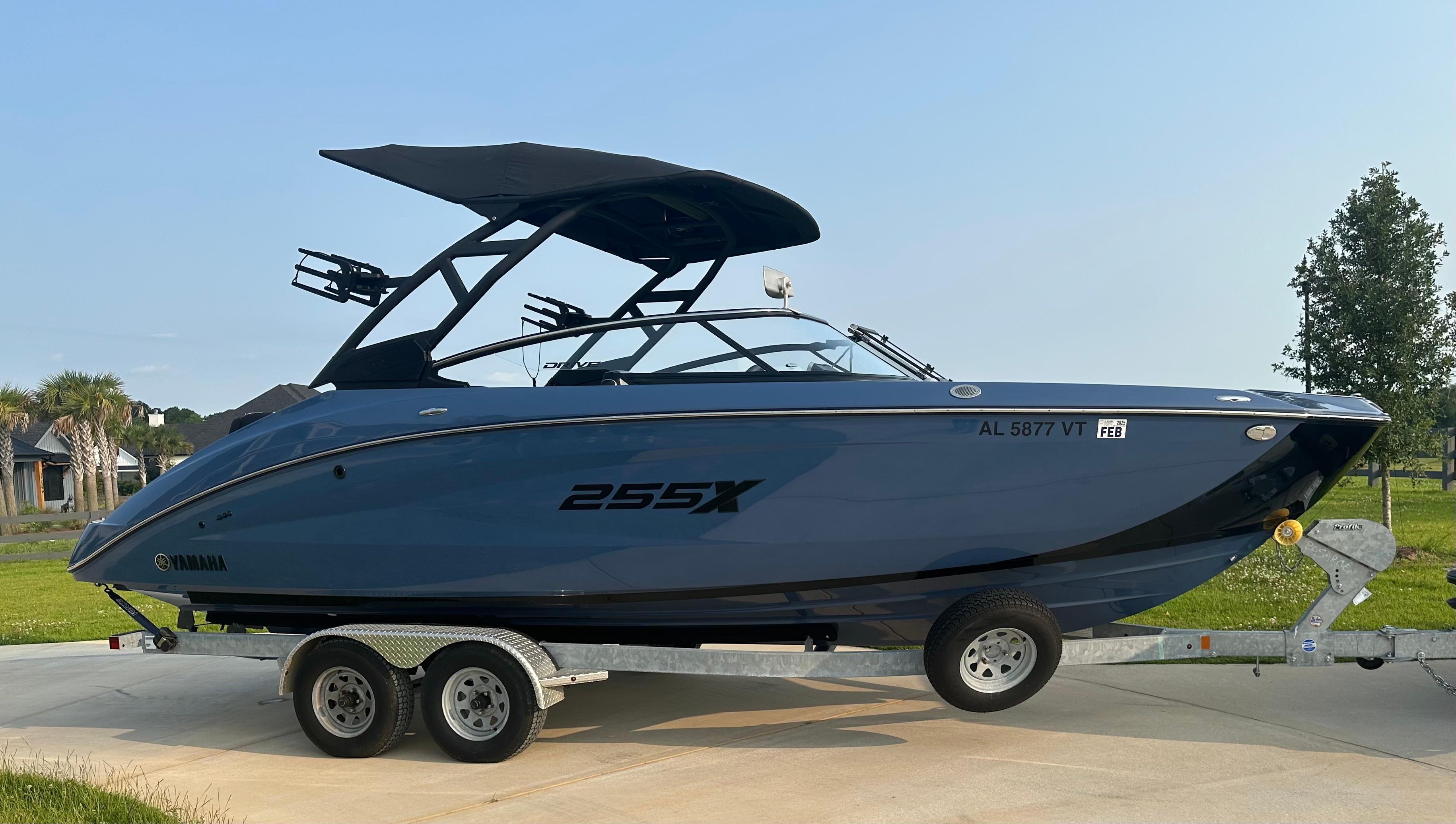Yamaha Boats 255XD