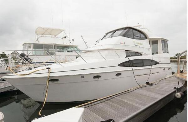 2000 Carver 506 Motor Yacht