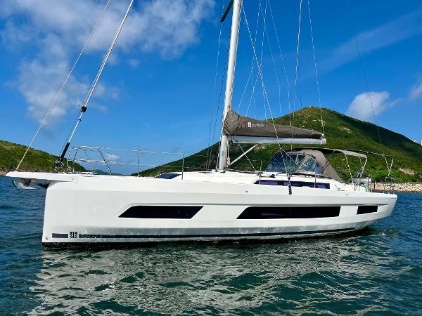 2023 Dufour D41
