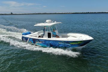 2001 Regulator 32 Center Console