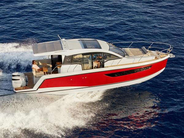 2025 Sealine C335V