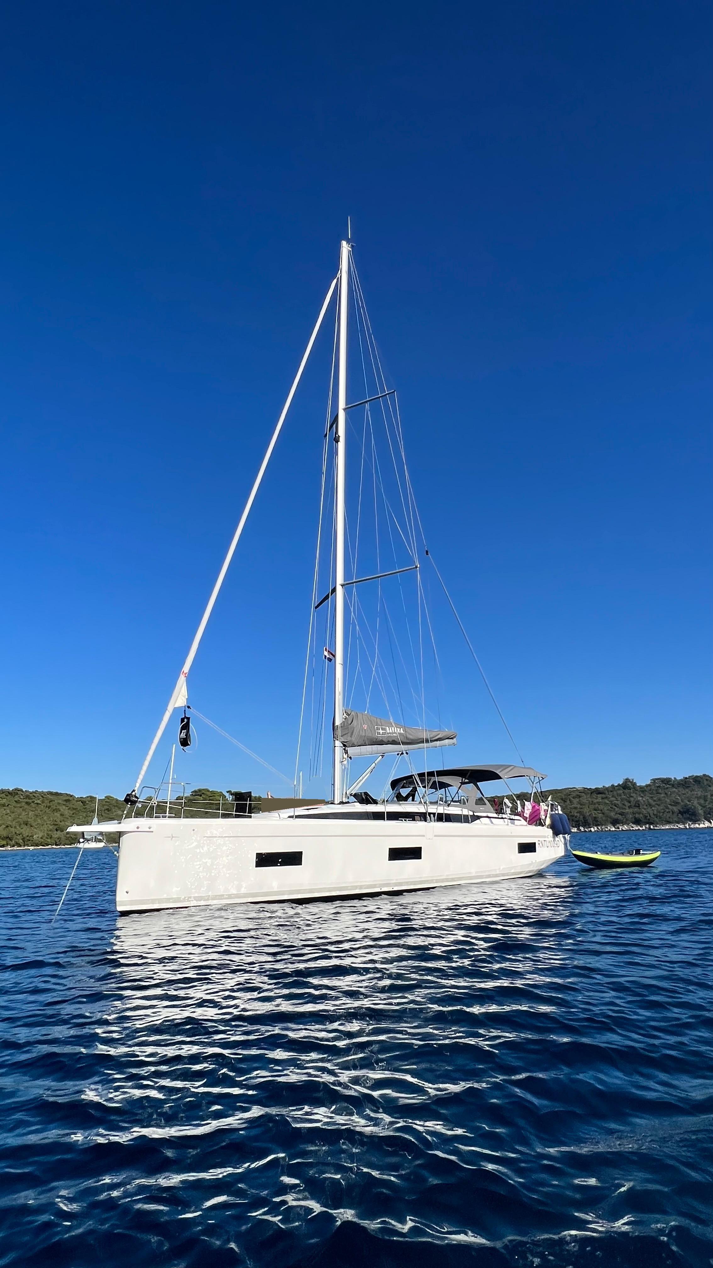 2022 Bavaria C42