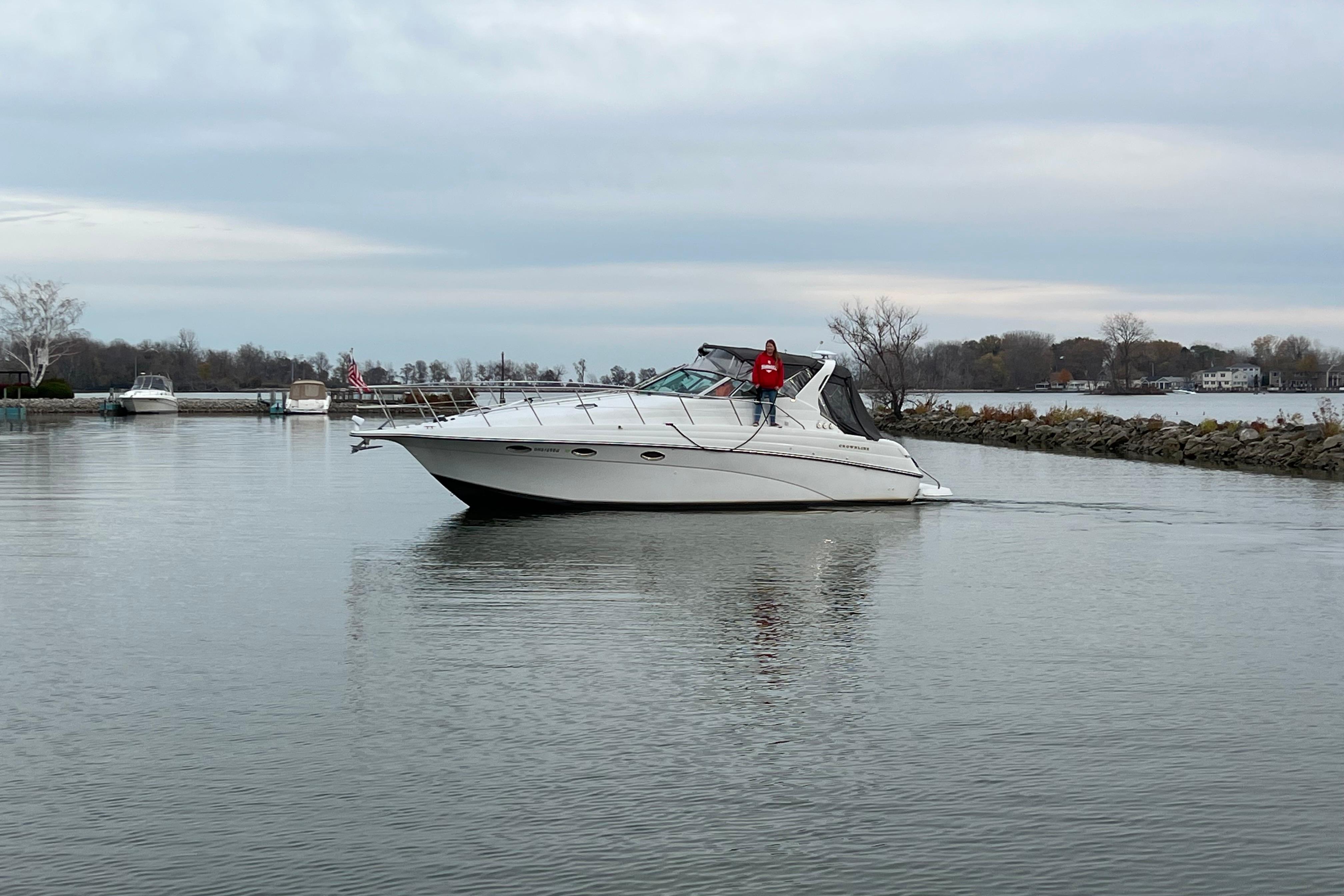 1997 Crownline 330 CR