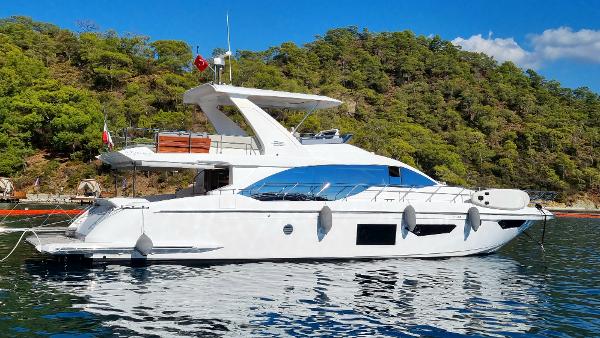 2019 Azimut 66 FLY