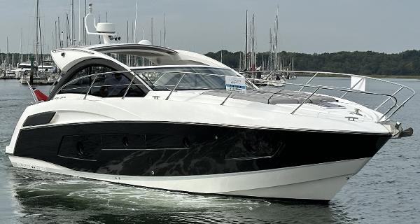 2013 Sunseeker Portofino 40