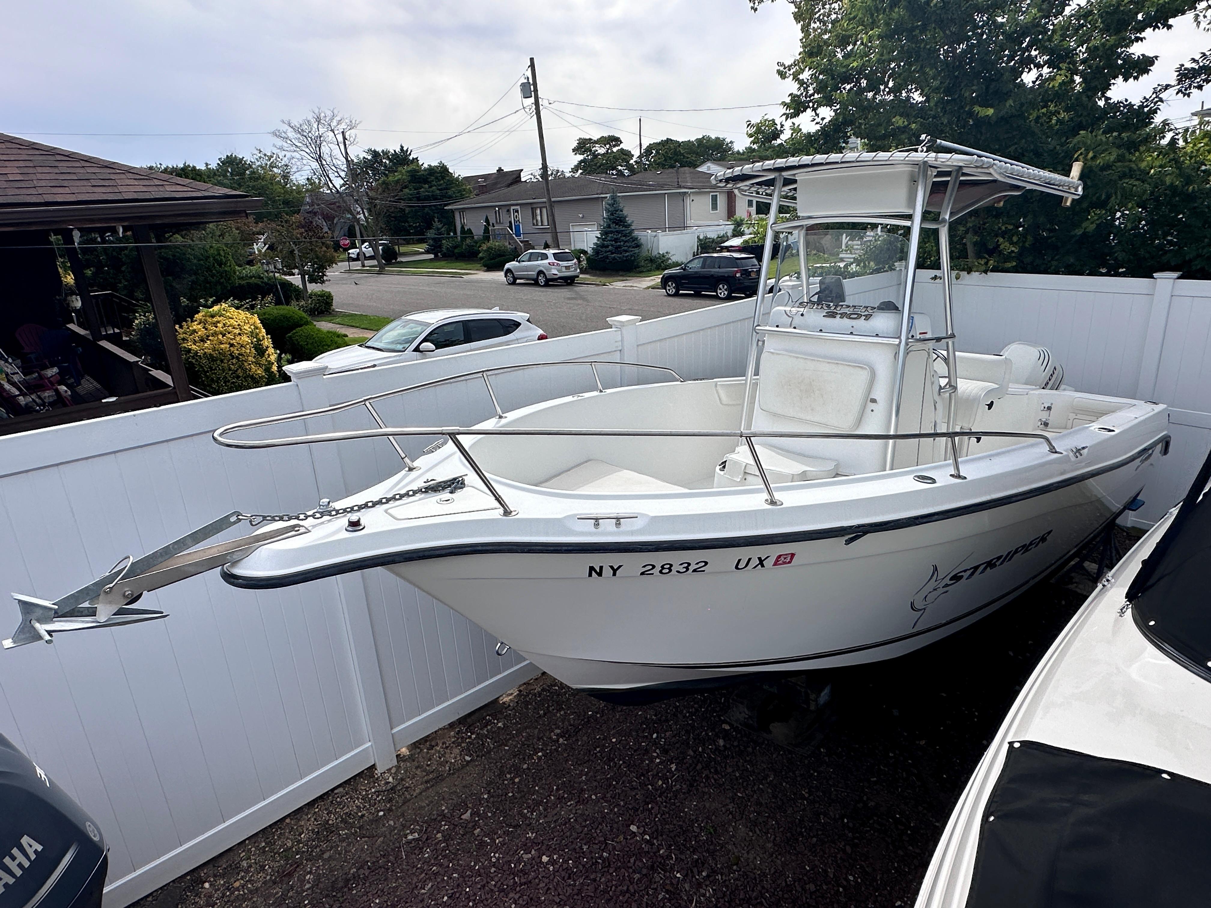 2003 Seaswirl Striper 2101 Center Console O/B, Seaford New York - boats.com