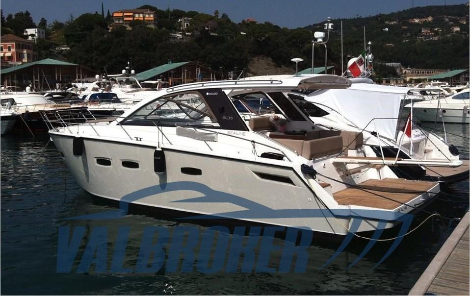 2011 Sealine SC35