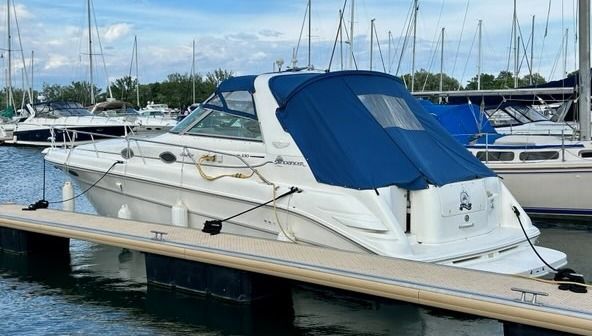 1998 Sea Ray 330 Sundancer